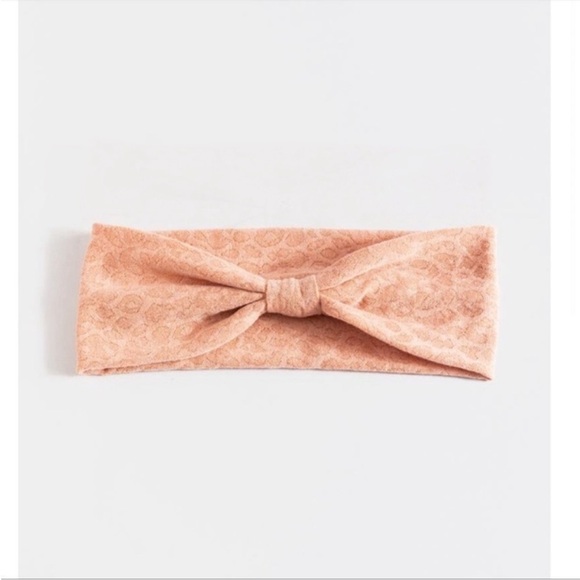 Urban Outfitters Set of 2 Headbands New Without Tags. - Picture 5 of 5